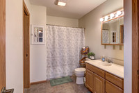 07 - Primary Bathroom-1