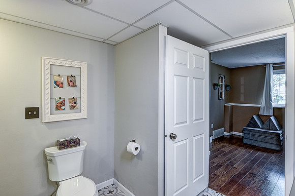 12b - Bathroom-6
