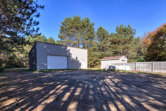 18 - Outbuilding-11