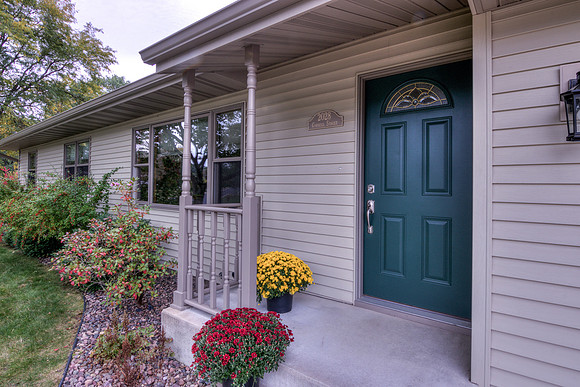 20 - Exterior-1