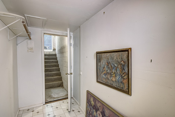 12 - Lower Level Bedroom - 1-3