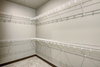07 - Primary Bathroom-3