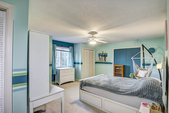 11 - Upper Level Bedroom - 1-1