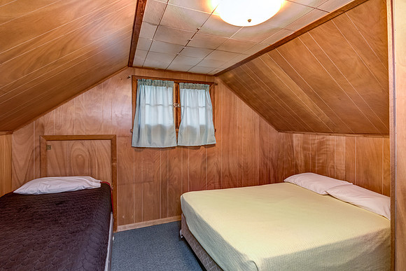 11 - Upper Level Bedroom - 2-1