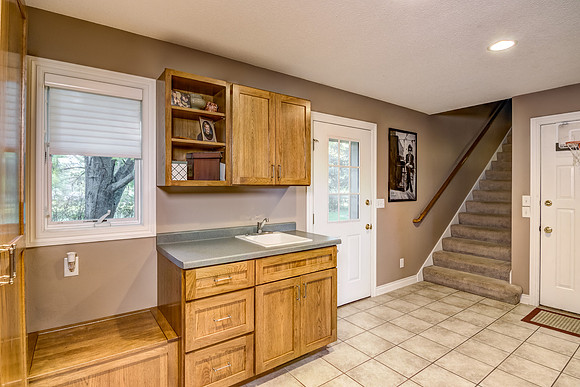 16c - mudroom-3