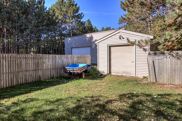 18 - Outbuilding-12