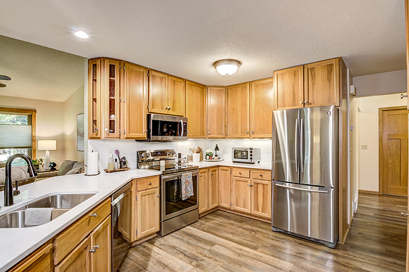 03 - Kitchen-1