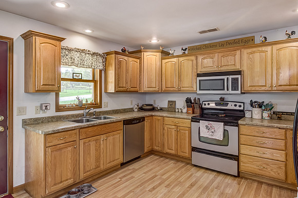 03 - Kitchen-1