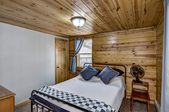 cabin 1 - 13 -  IMG_3184_5_6
