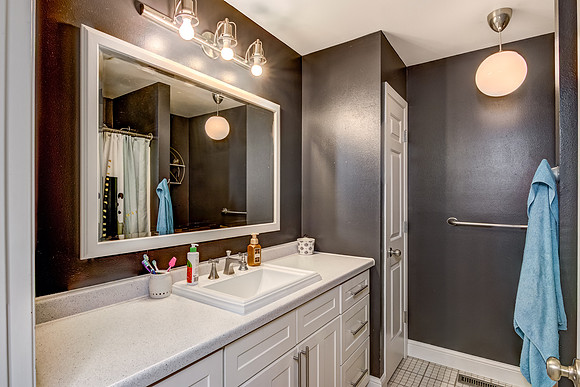 12b - Bathroom-1