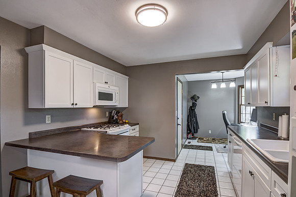03 - Kitchen-1