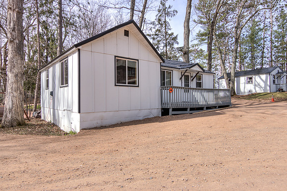 cabin 2 - 02 - IMG_3199_200_201