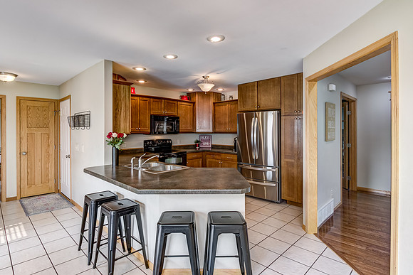 03 - Kitchen-1