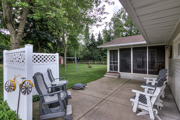 19 - Backyard-10