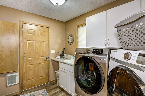 15 - Laundry-1