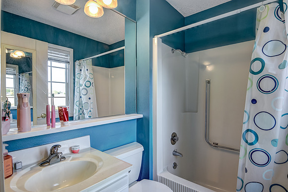 12b - Bathroom-2