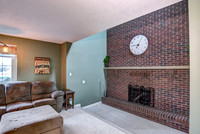 05 - Family Room-2