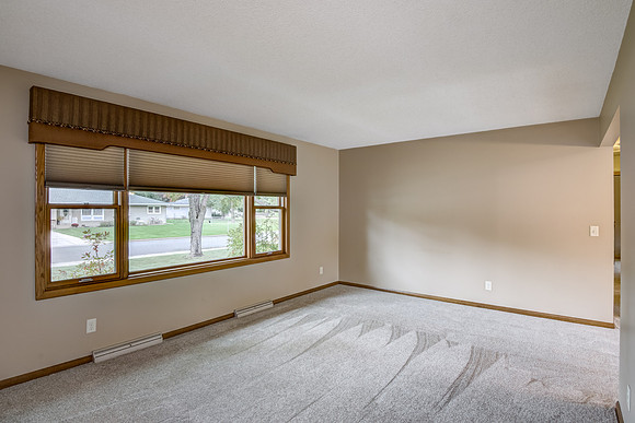 02 - Living Room-2