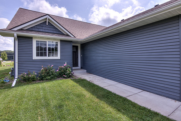 20 - Exterior-4