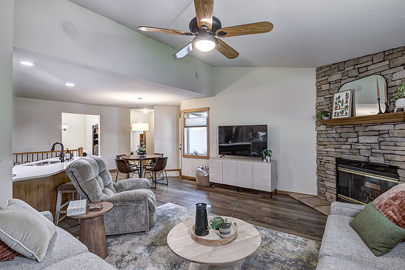 02 - Living Room-3