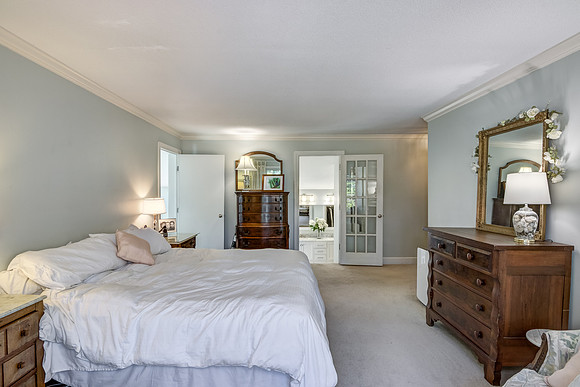 06 - Primary Bedroom-3