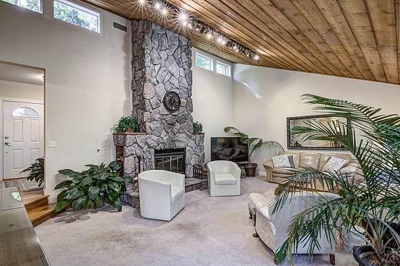 02 - Living Room-1