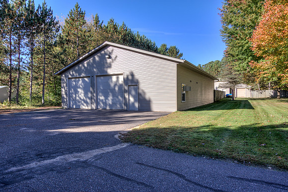 18 - Outbuilding-03