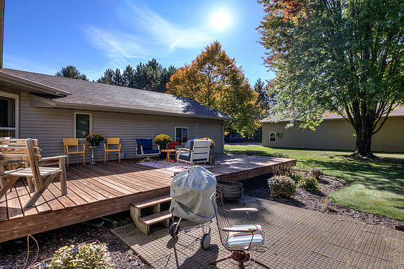 19 - Backyard-10