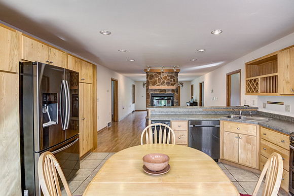 03 - Kitchen-7