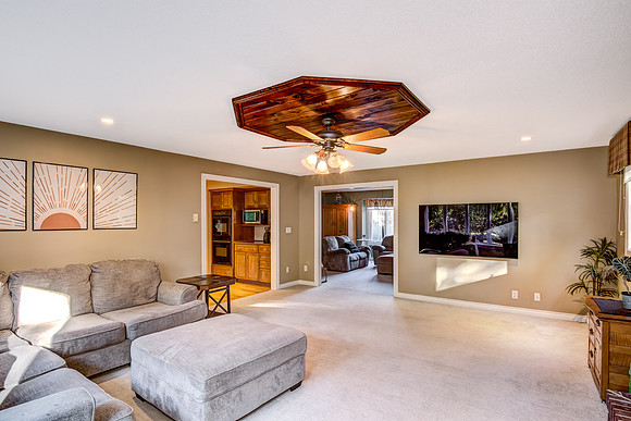 02 - Living Room-3