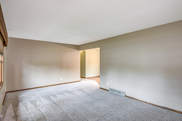 02 - Living Room-3
