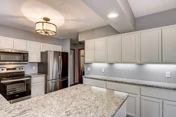 03 - Kitchen-2