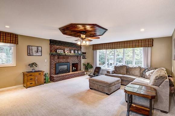 02 - Living Room-1