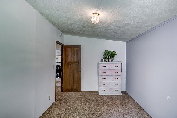 10 - Main Level Bedroom - 1-2-Edit