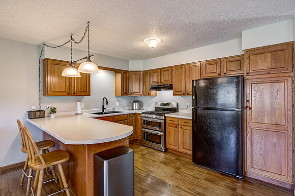 03 - Kitchen-1