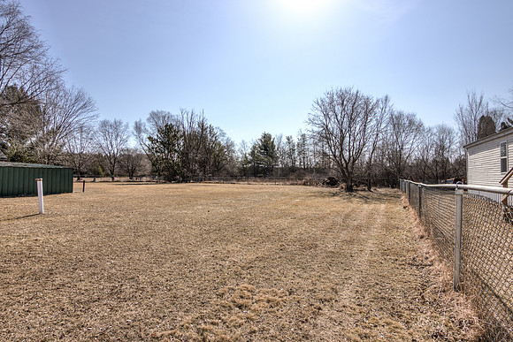 19 - Backyard-02