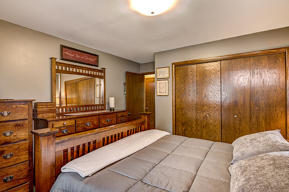 10 - Main Level Bedroom - 1-2