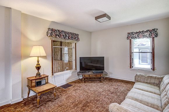 02 - Living Room-2