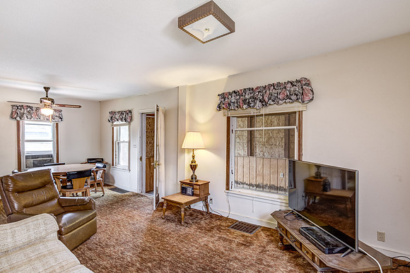 02 - Living Room-3