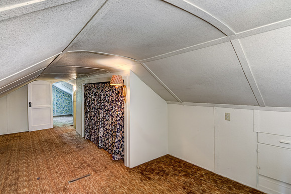 11 - Upper Level Bedroom - 2-3-Edit