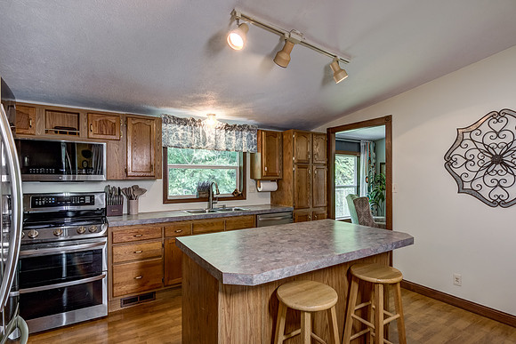 03 - Kitchen-1