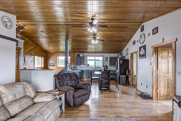 02 - Living Room-4
