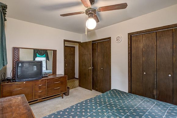 10 - Main Level Bedroom - 1-2