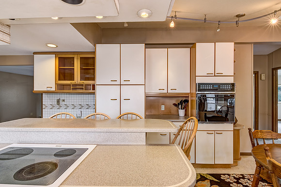 03 - Kitchen-3