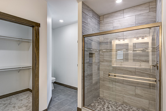 07 - Primary Bathroom-2-Edit