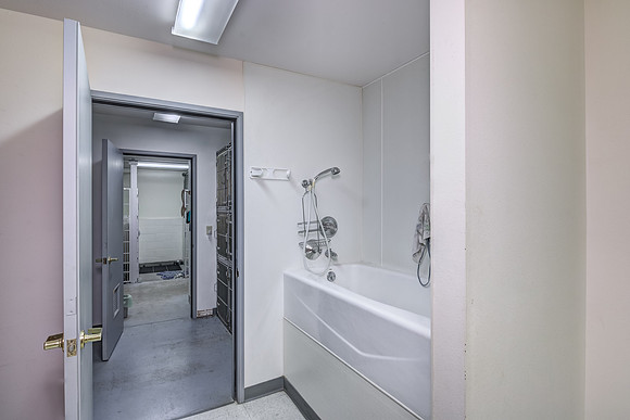 03 - main floor-17