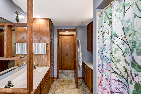 12b - Bathroom-2
