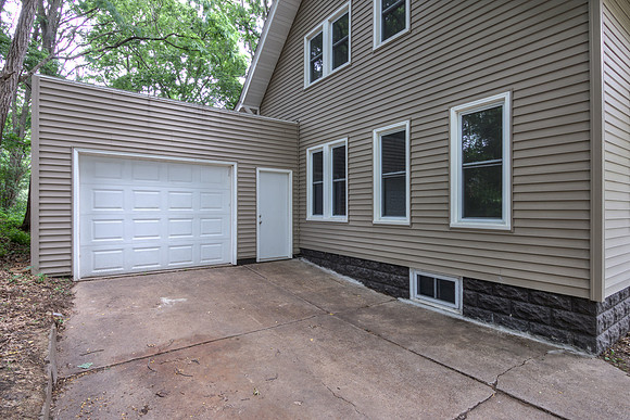 20 - Exterior-5