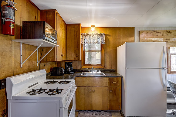 03 - Kitchen-2