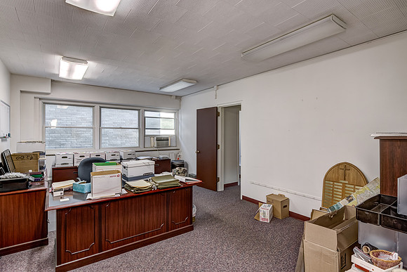 08 - Office-02